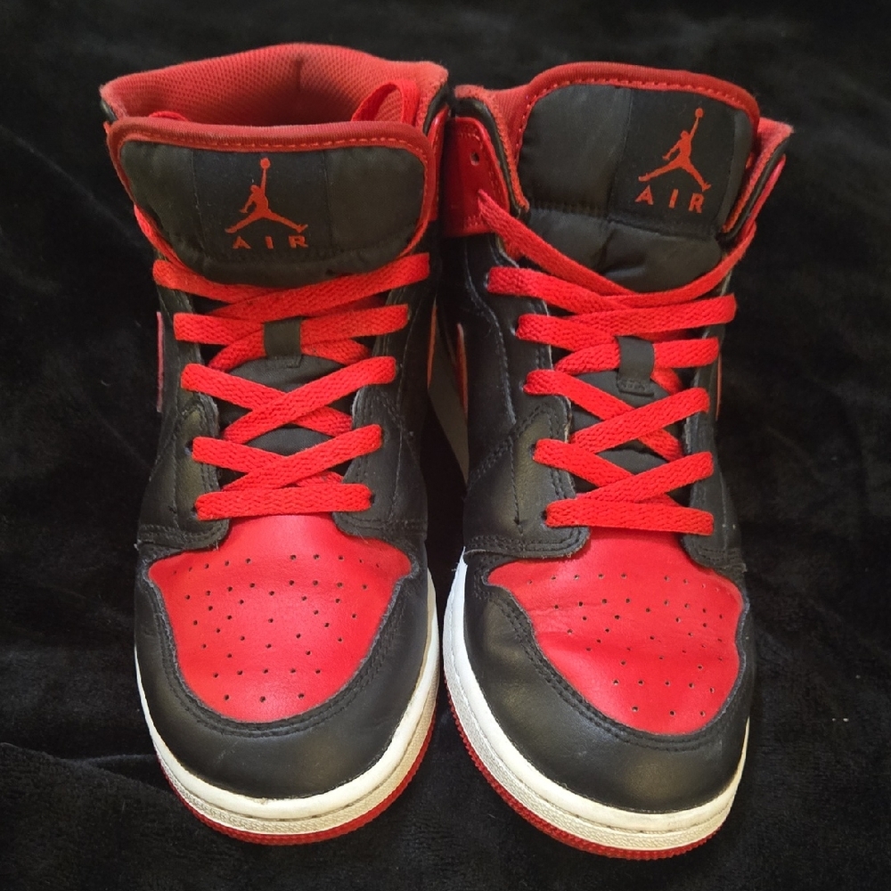 Nike Red and Black Athletic Shoes